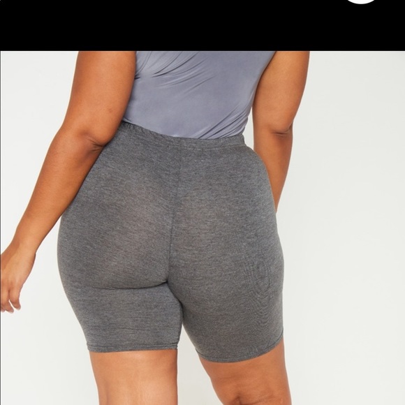 PrettyLittleThing Charcoal Cycling Shorts 0 - Picture 7 of 7
